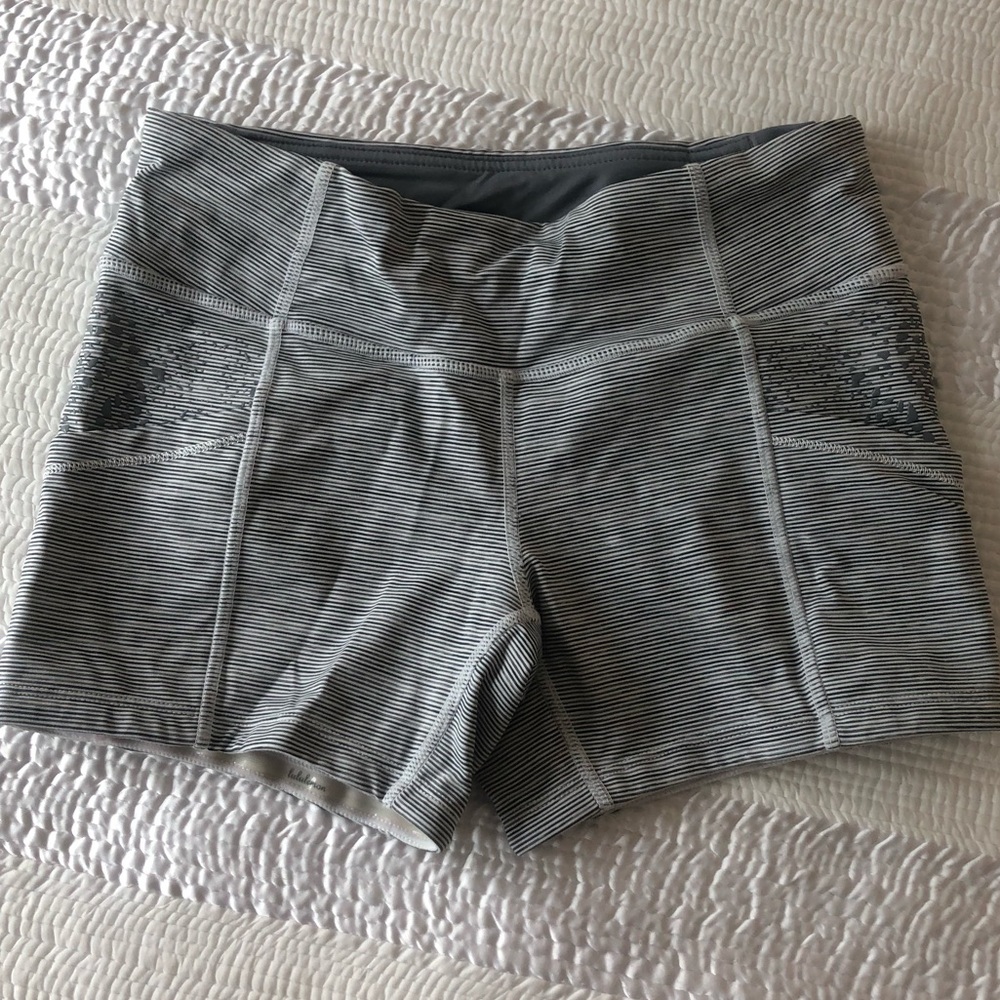 Lululemon spandex shorts